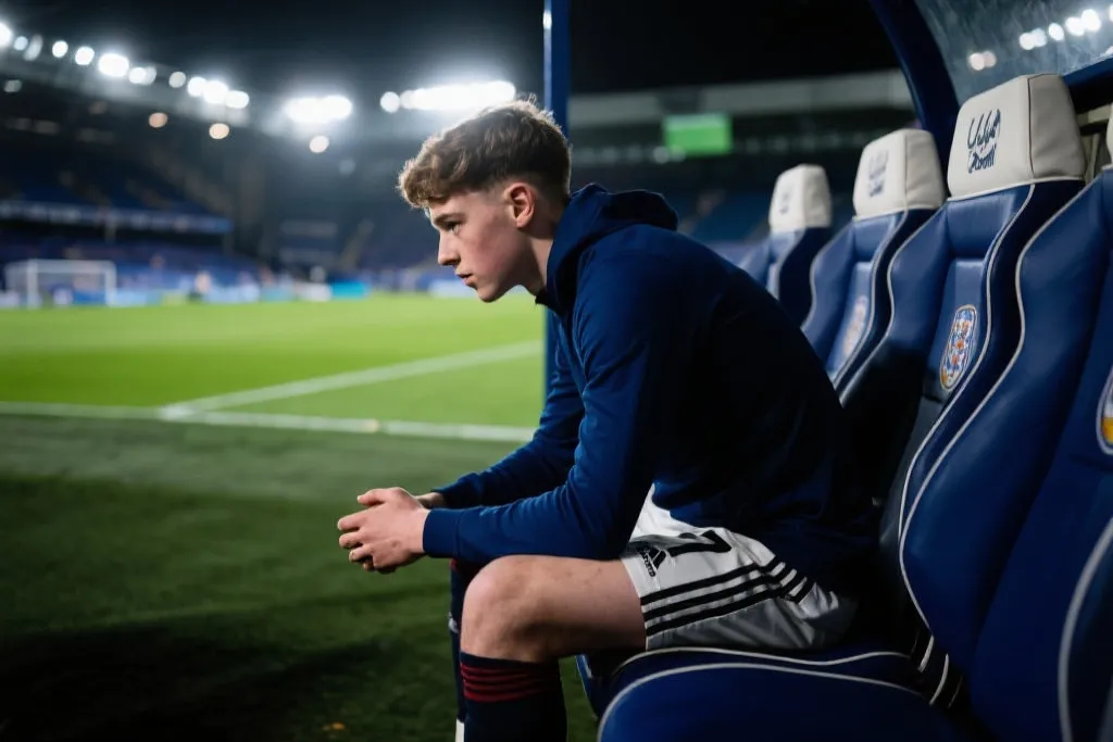 英超星光背后：本土雄狮的生存空间告急，谁来守护英格兰足球的未来？